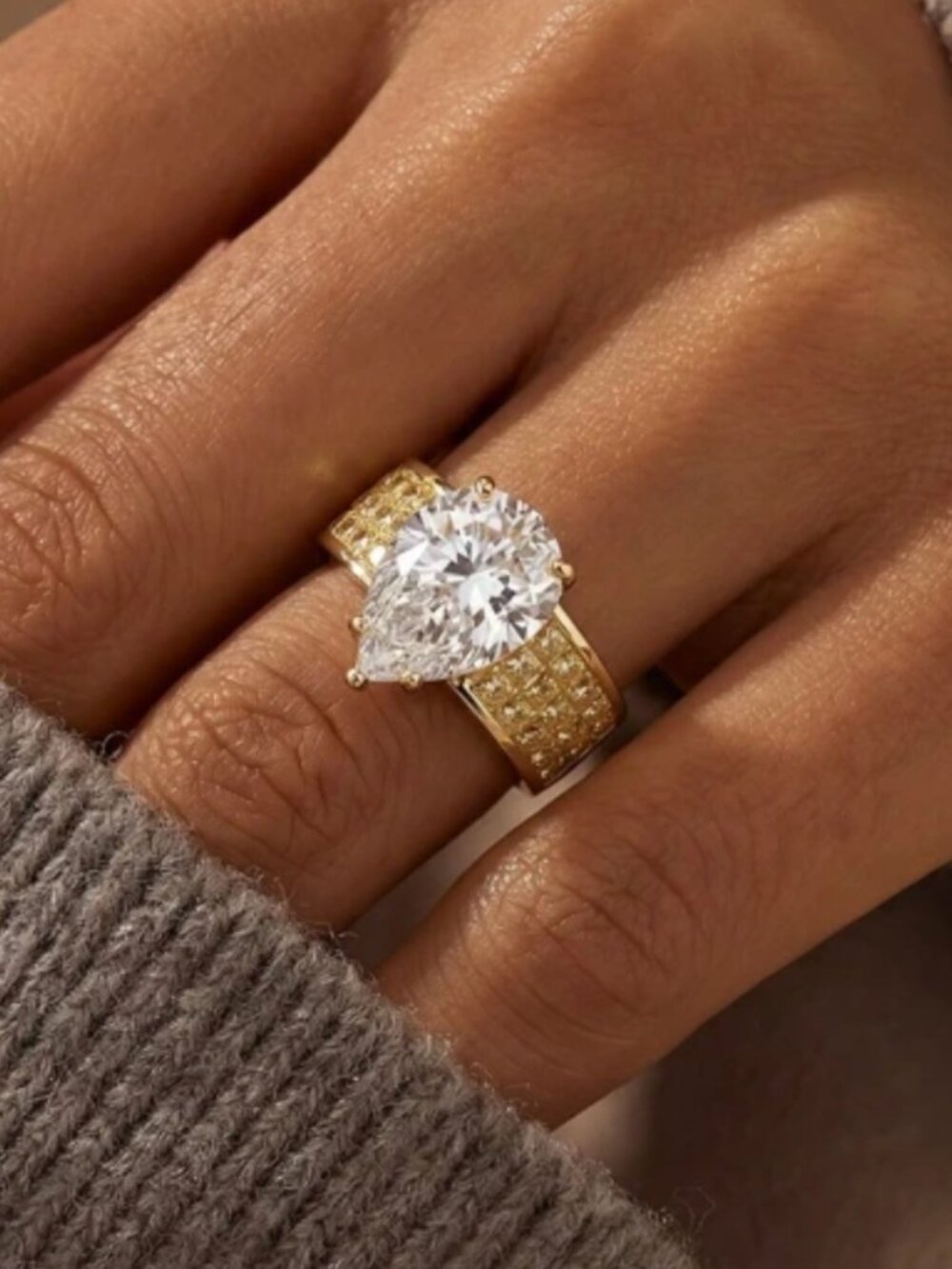 18k Yellow Gold Diamond Ring Pear Cut Ring Teardrop Large Statement Ring